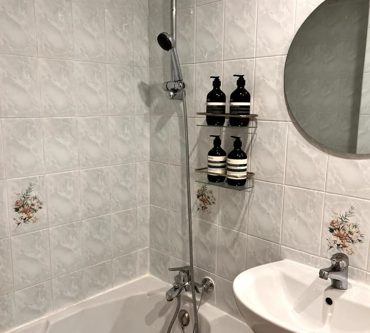 Sacre-Coeur Basilica 25 Min Away Metro 3,5,8,9,11 Apartment Paris